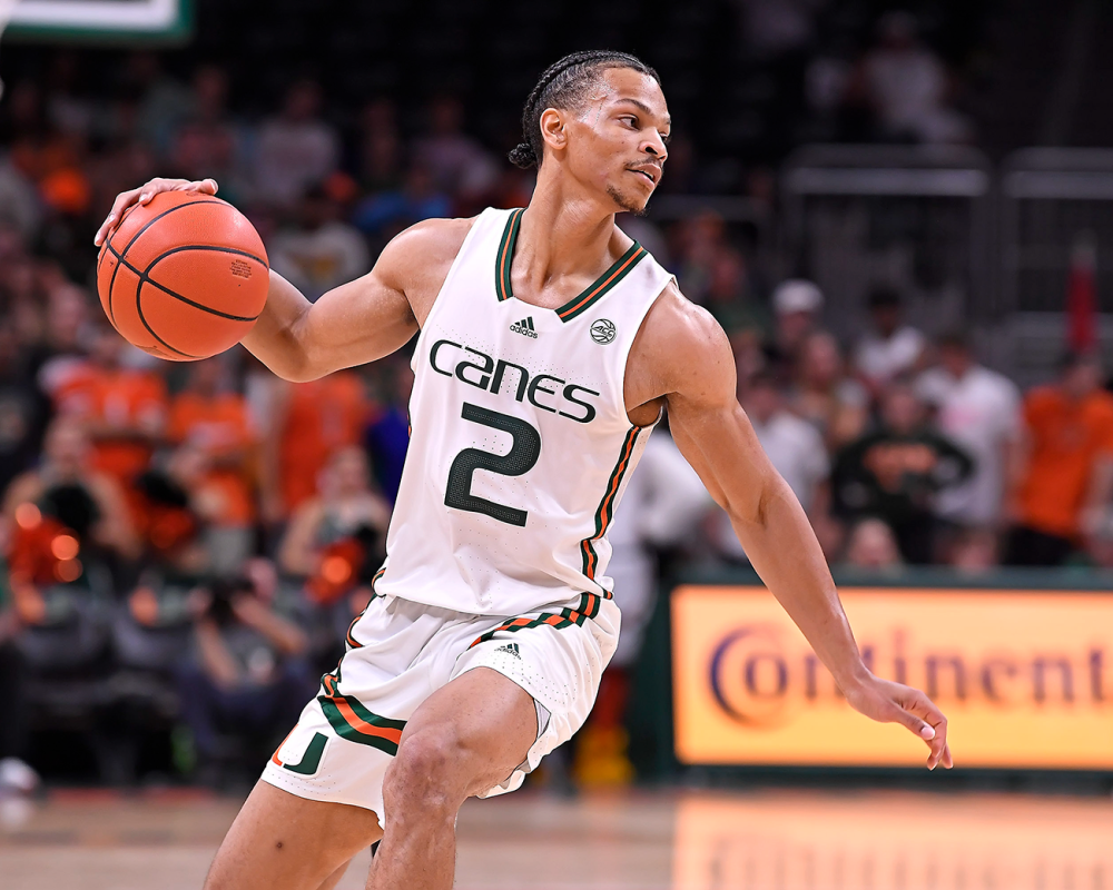 清晨费耶诺德调整名单以备NBA常规赛；刷新队史纪录环节打磨；媒体盛赞；球探报告显示潜力的简单介绍