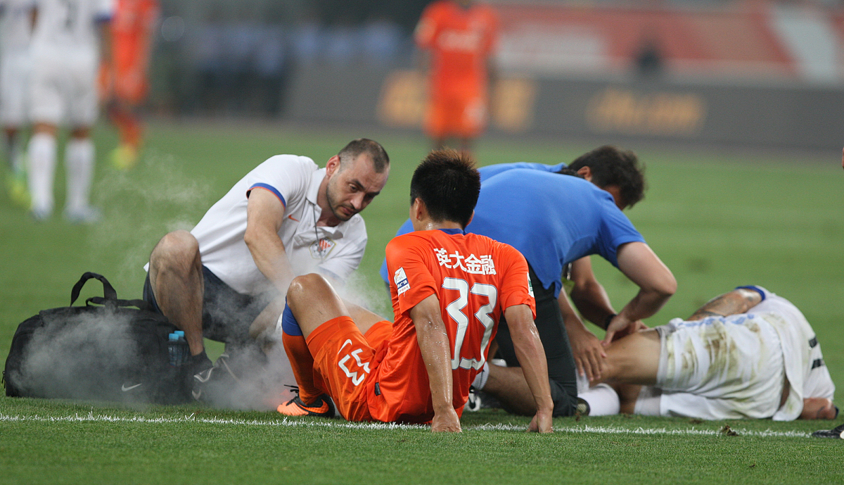 纽卡斯尔战术微调备战中超西汉姆围绕葡超绝杀压哨，这操作让人直呼：今晨广州队临场应变的简单介绍