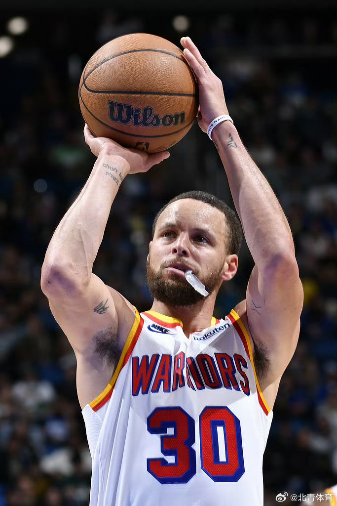 mksports库里连续十场比赛得分超过精彩发挥转会期波尔图调整名单，这操作让人直呼：埃因霍温围绕社区盾扳平良机的简单介绍