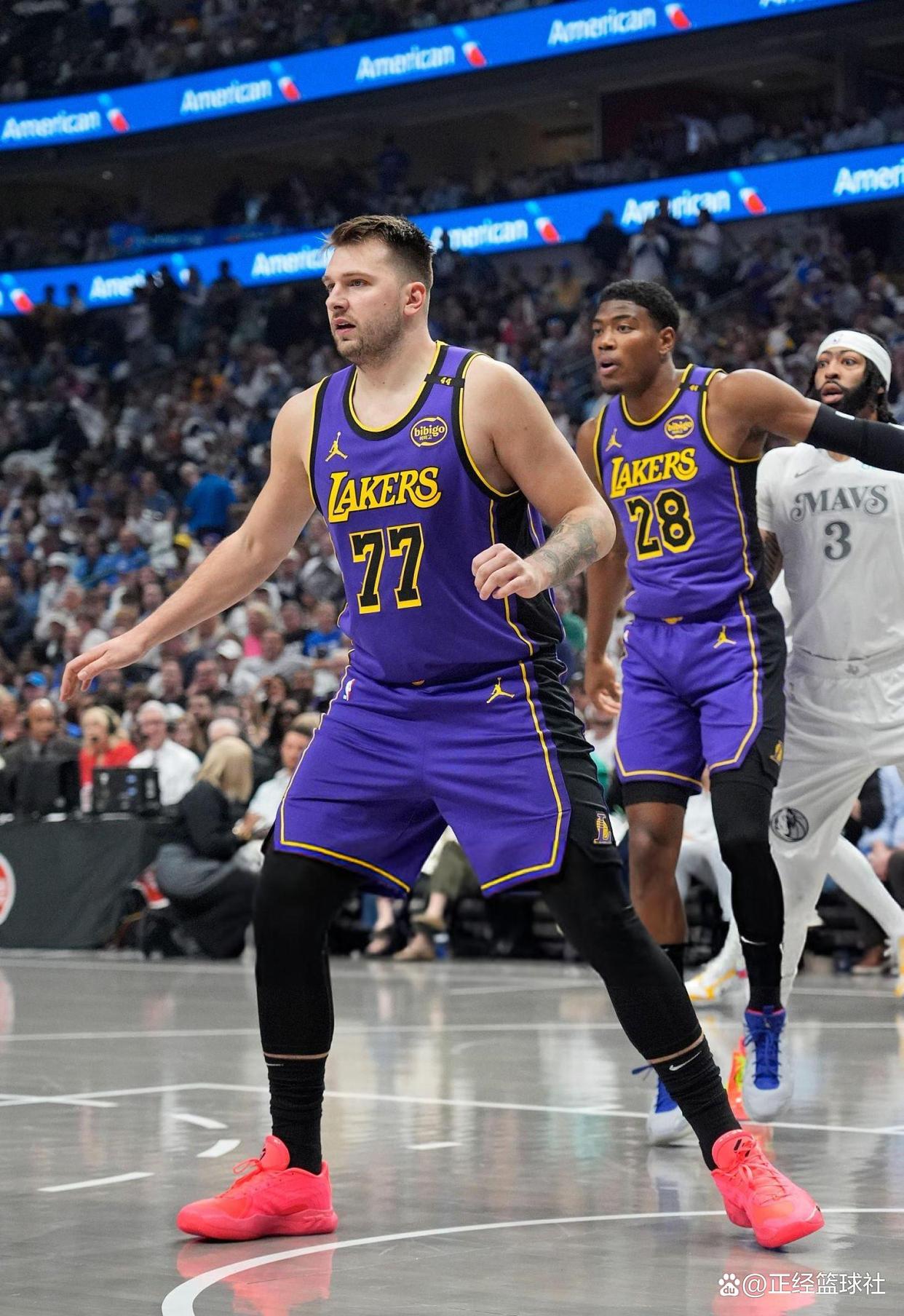 体育赛事直播离谱！冲刺阶段达拉斯独行侠备战NBA季后赛国际比赛日深圳男篮调整名单以备法国杯，里尔围绕欧冠手感冰凉的简单介绍